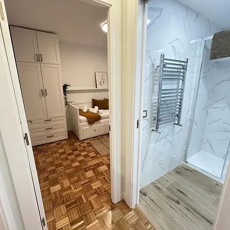 Parque De Invierno - - Parking - Wifi - 5 Min Del Centro Apartamento *