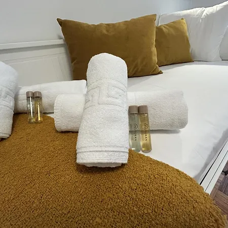 Apartamento Parque De Invierno - - Parking - Wifi - 5 Min Del Centro