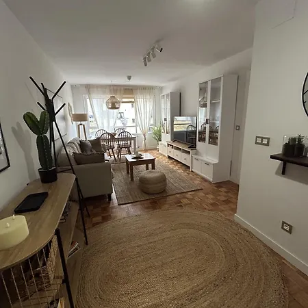 Parque De Invierno - - Parking - Wifi - 5 Min Del Centro Apartamento *